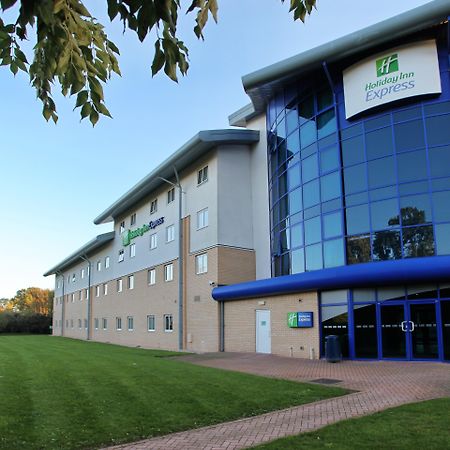Holiday Inn Express Southampton - M27, J7 By Ihg Εξωτερικό φωτογραφία