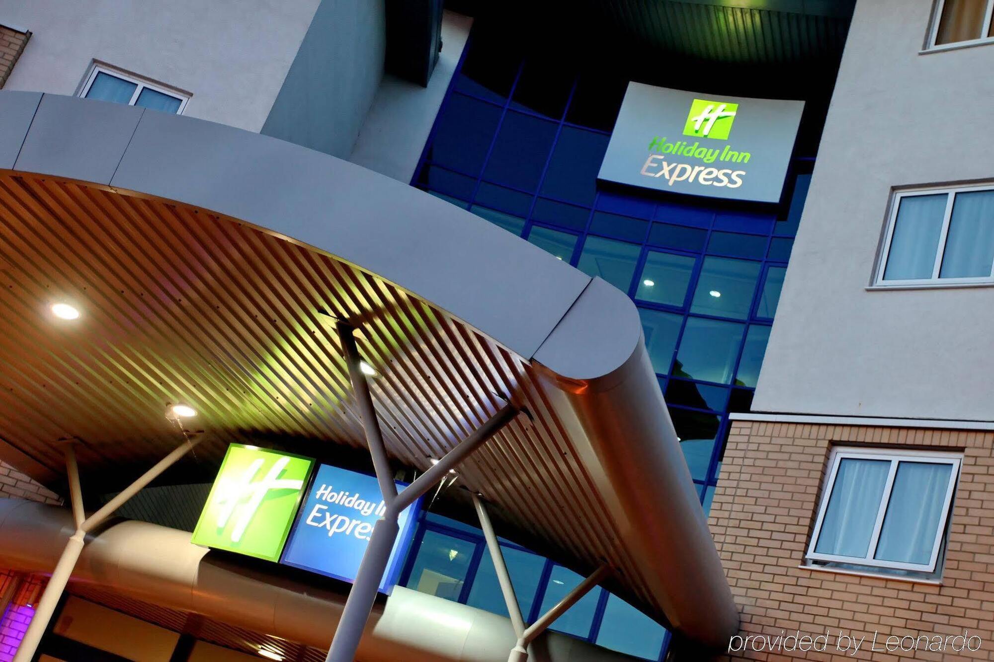 Holiday Inn Express Southampton - M27, J7 By Ihg Εξωτερικό φωτογραφία